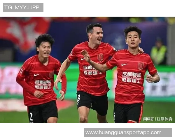 主力阵容出击亚冠蓉城迎战广岛韦世豪罗慕洛周定洋首发出场